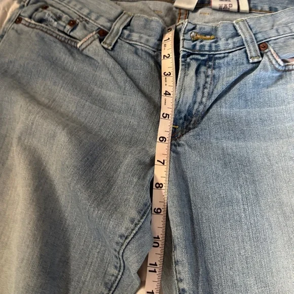 Lucky Brand Women's Light Blue Mid Rise Jeans
6/28 - Picture 5 of 8